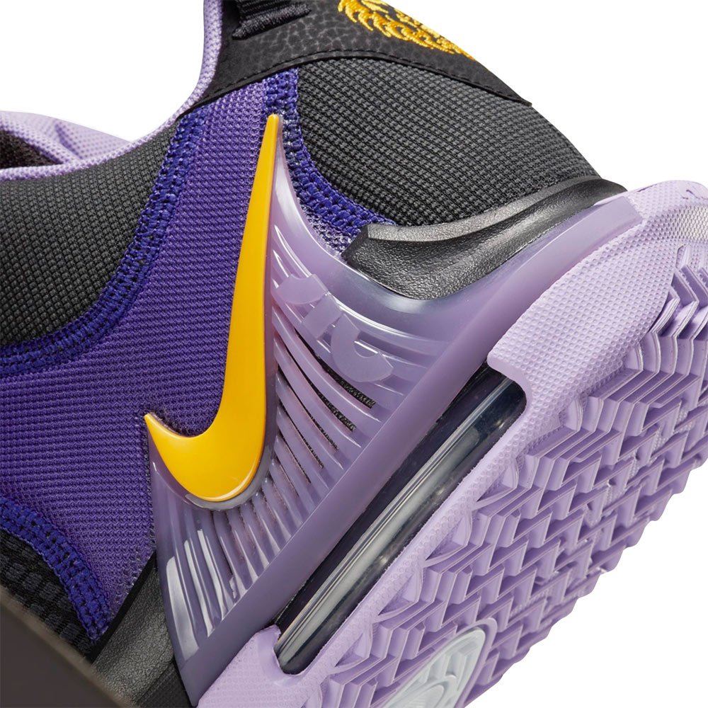 Tênis Nike Lebron Witness VII Preto e Lilás