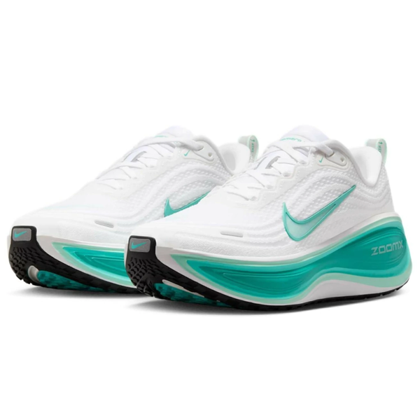Tênis Nike Vomero Plus Feminino