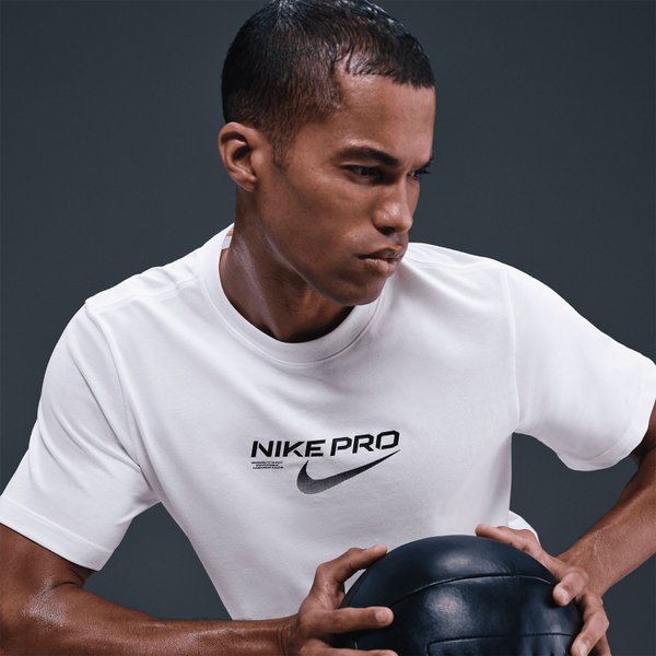 Camiseta Nike Dri-FIT Pro Training Masculina