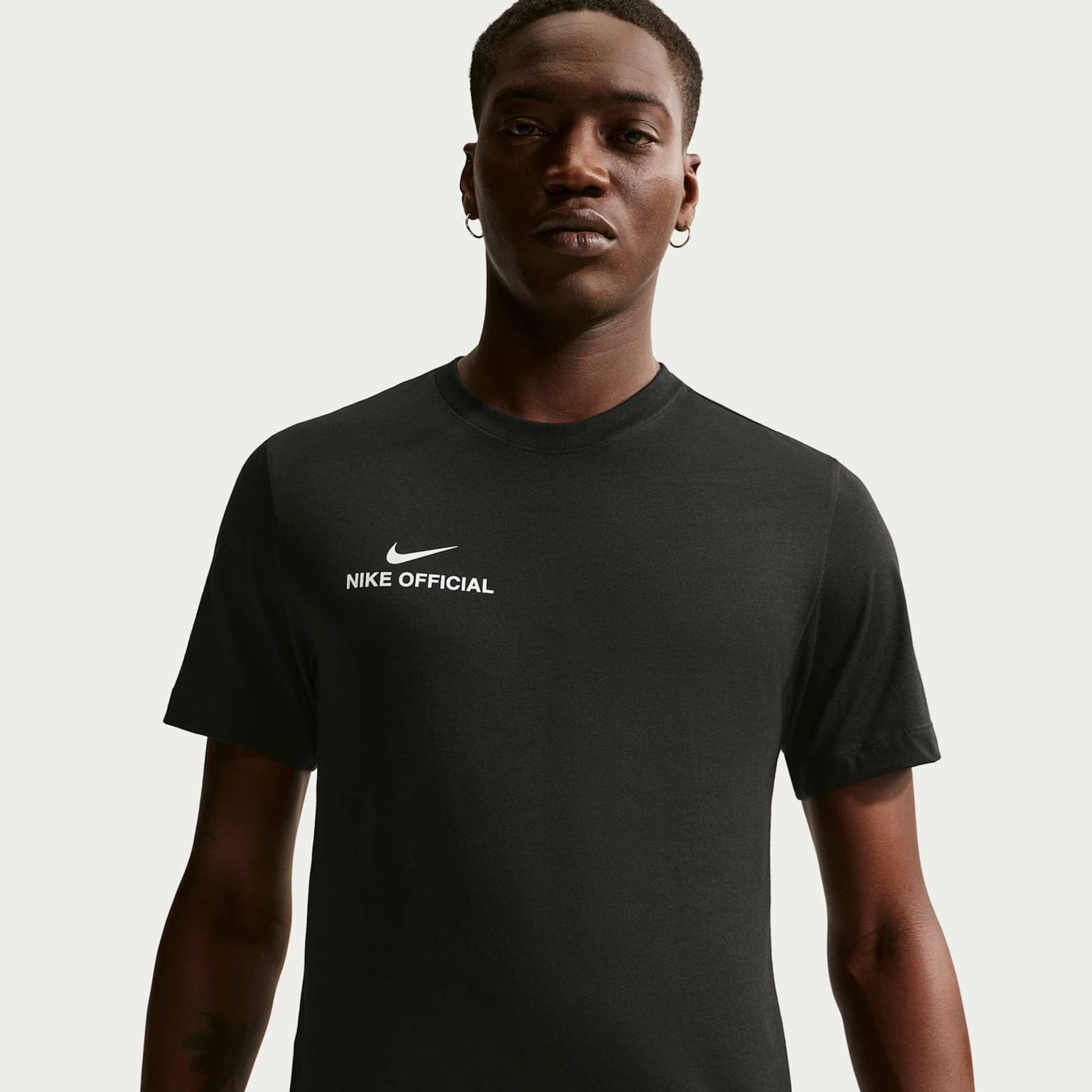 Camiseta Nike Sportswear Official Masculina - IH1143